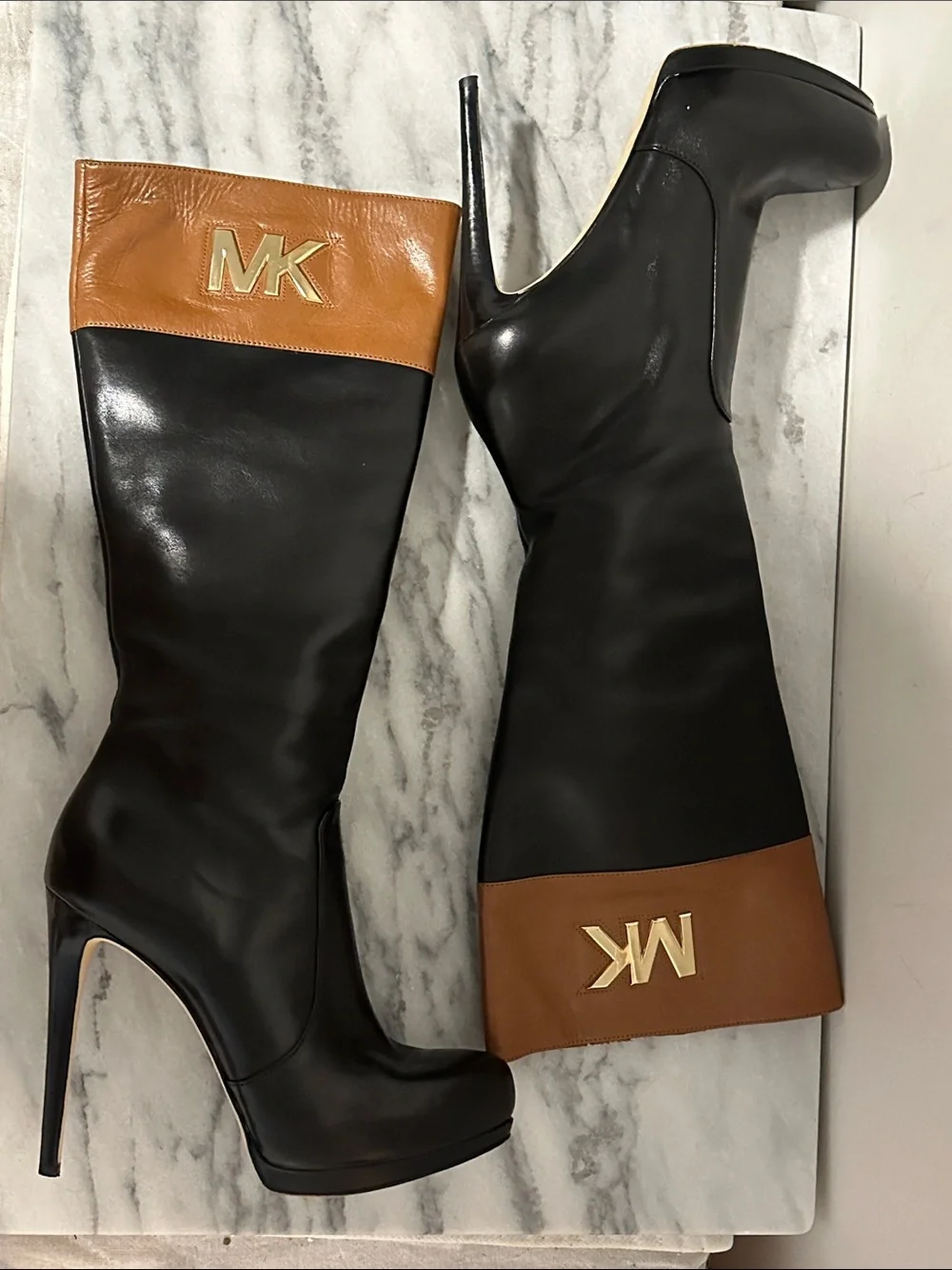 MICHAEL Michael Kors Hayley Heeled Boots Two-Tone Black Brown Leather 7M EUC